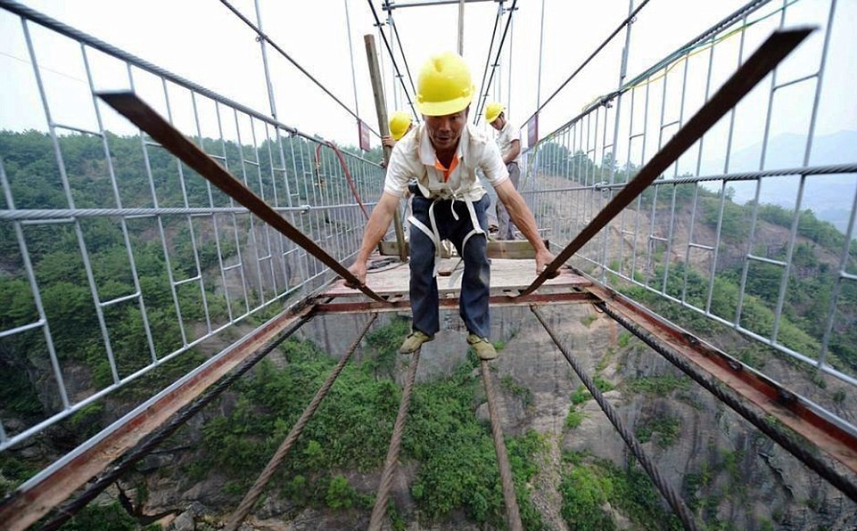 աշխարհի ամենաերկար ապակյա կամուրջը